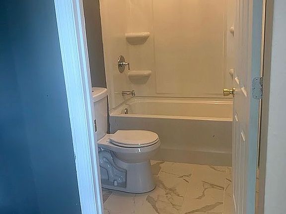 5th image of 7315 Dogwood Dr