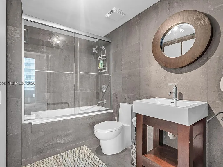 690 SW 1st Ct #Penthouse II16 — Photo 11