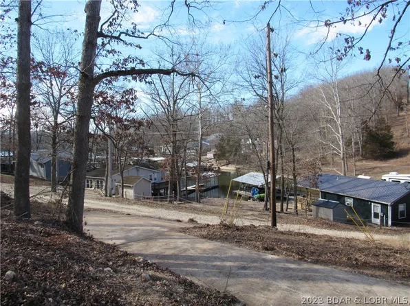 27519 Golden Point Ln, Barnett, MO 65011