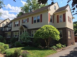 307 Sedgwick Dr, Syracuse, NY 13203