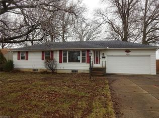 1234 Parkway Dr, Lorain, OH 44053