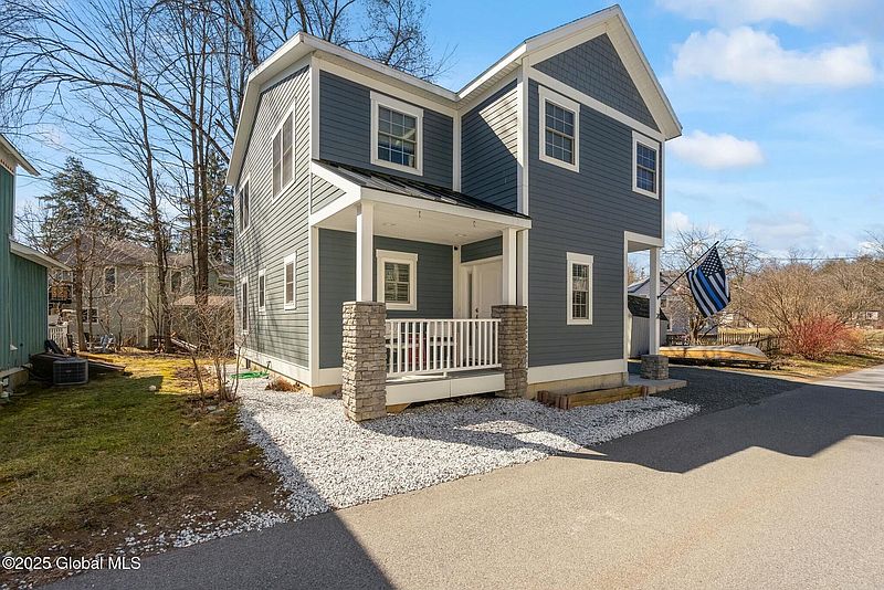 5th image of 26 Albany Avenue