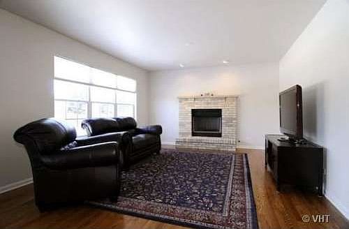 3rd image of 2048 James Leigh Dr