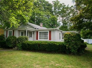 35 Wallis Ave, Barrington, RI 02806