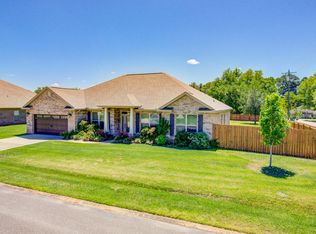 2800 Lexington Ct, Crestview, FL 32539