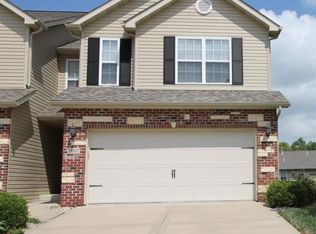 2007 Briarbend Ct, Maryville, IL 62062