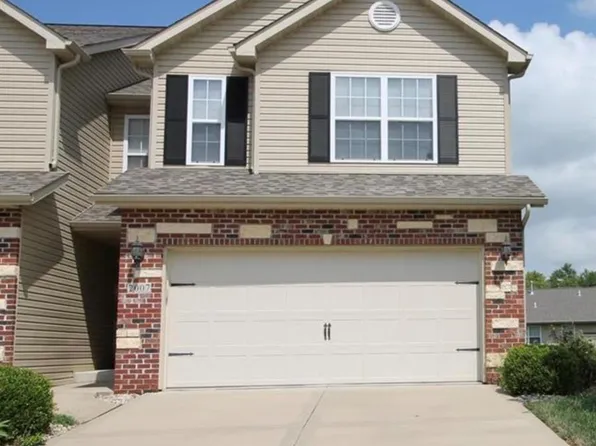 2007 Briarbend Ct, Maryville, IL 62062