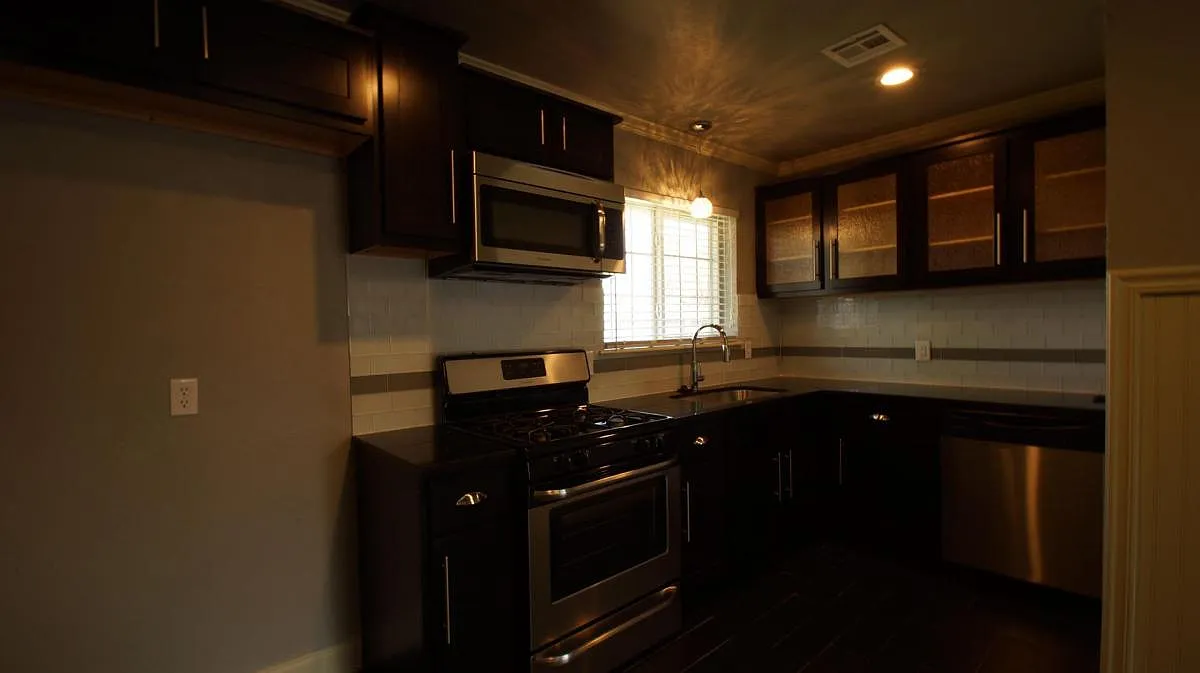 413 Winding Lane - 1 — Photo 3