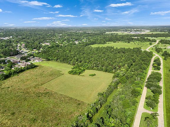 4th image of 5924 Pecan Park