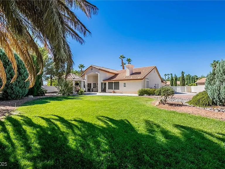 1400 Castle Crest Dr — Photo 53