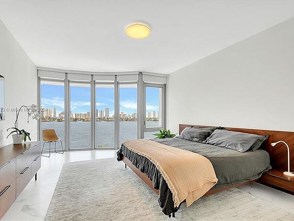 5th image of 17301 Biscayne Blvd APT 411