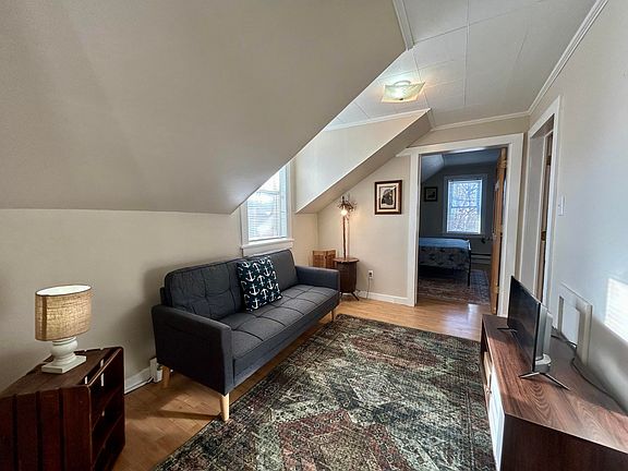 3rd image of 22 Weed St