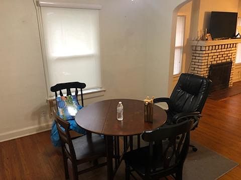 5th image of 308 W Smith Ave