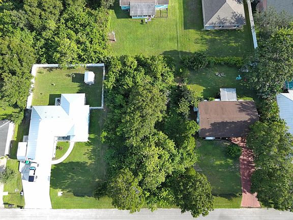 2nd image of 462 Joy Haven Drive