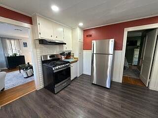 3rd image of 25 Blake Street