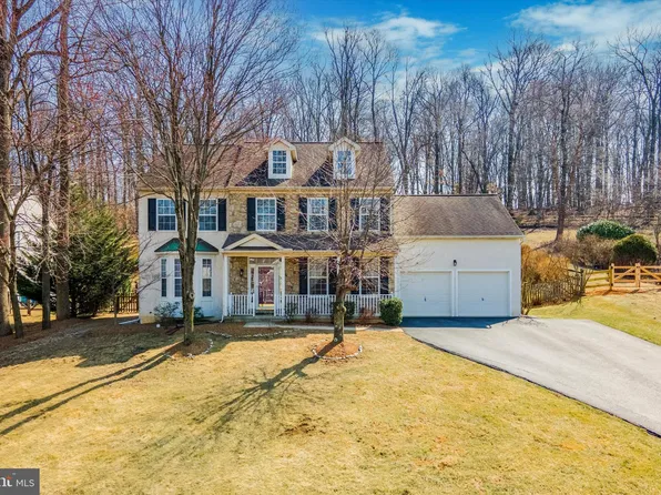 18 White Woods Ln, Malvern, PA 19355