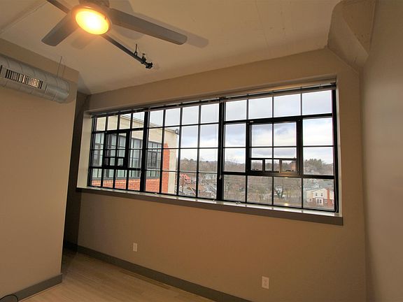 2nd image of 806 Wasena Ave SW #507
