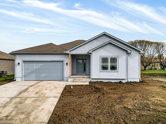 2nd image of 29359 Palmer Dr