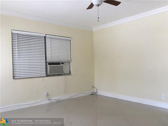 3rd image of 2901 Middle River Dr APT 1