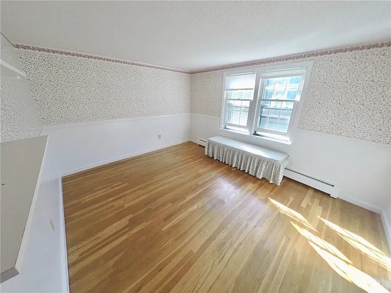 Childs bedroom
