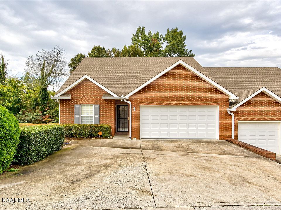 1st image of 3247 Thomas Hill Way