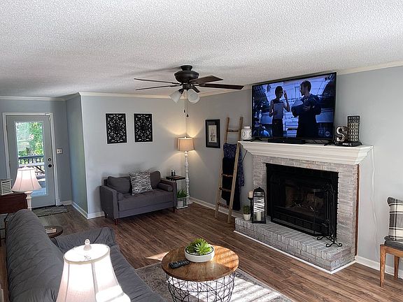 5th image of 3816 Forest Creek Way
