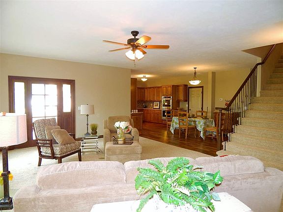 5th image of 7614 S West Terrace Dr