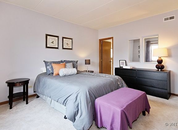 5th image of 17727 Bernard Dr APT 2D