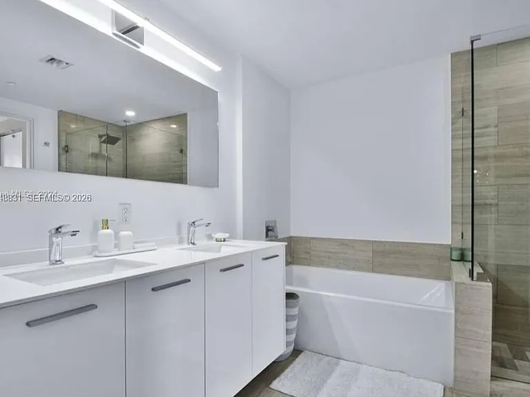1300 Brickell Bay Dr #2208 — Photo 11