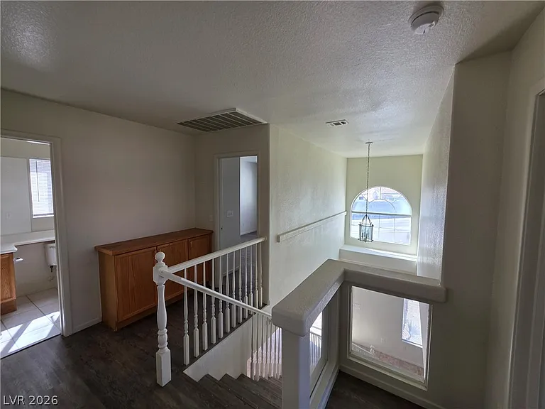 8829 Cornwall Glen Ave — Photo 32
