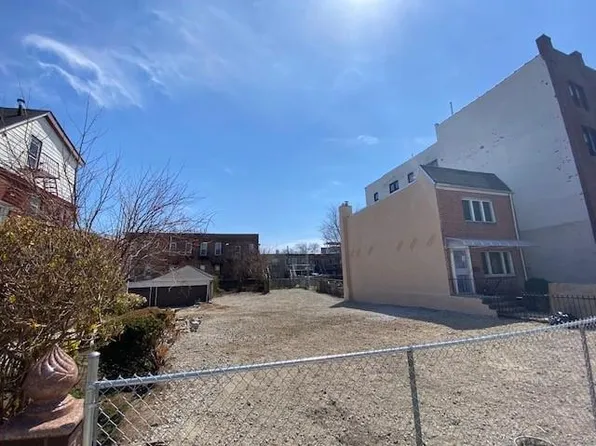 65 Bay 35th St, Brooklyn, NY 11214