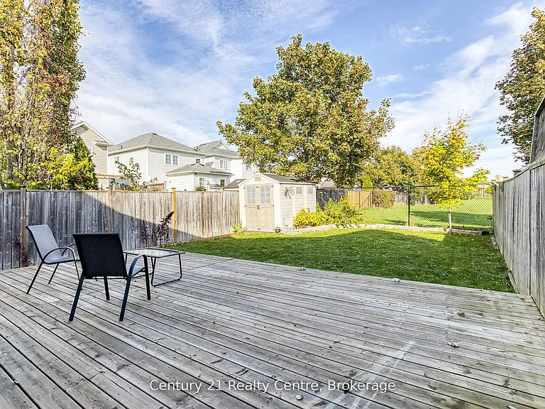 45 Hatch St E — Photo 40