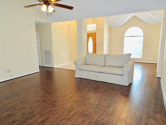 5th image of 7158 Lakeshore Dr