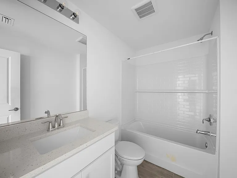2815 24th St W — Photo 16