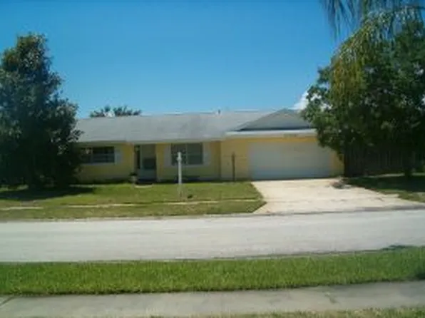 448 Aruba Ct, Satellite Beach, FL 32937