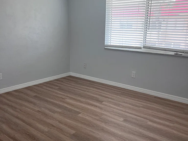 2901 N Halifax Ave — Photo 13