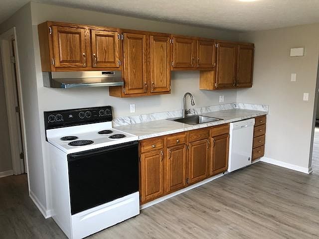 1st image of 6723 Creekside Dr APT D