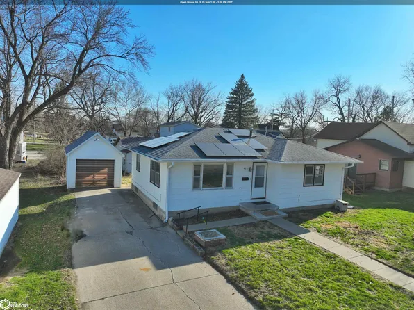 402 Newton St, Guthrie Center, IA 50115