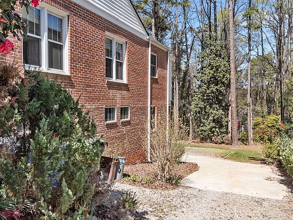 4th image of 3322 Ruffin St