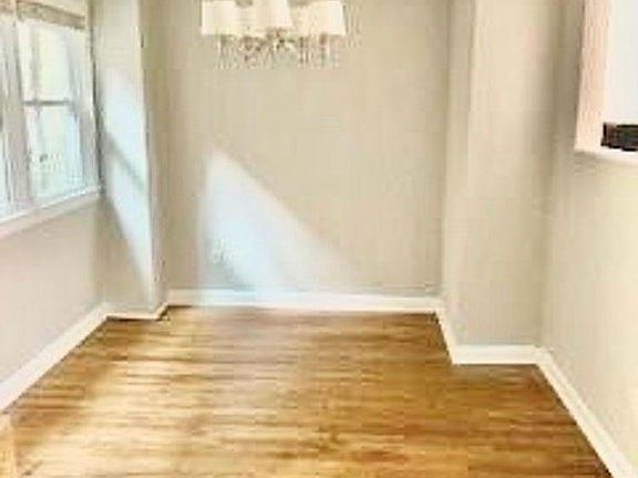 2nd image of 2977 Lookout Pl NE Unit 2