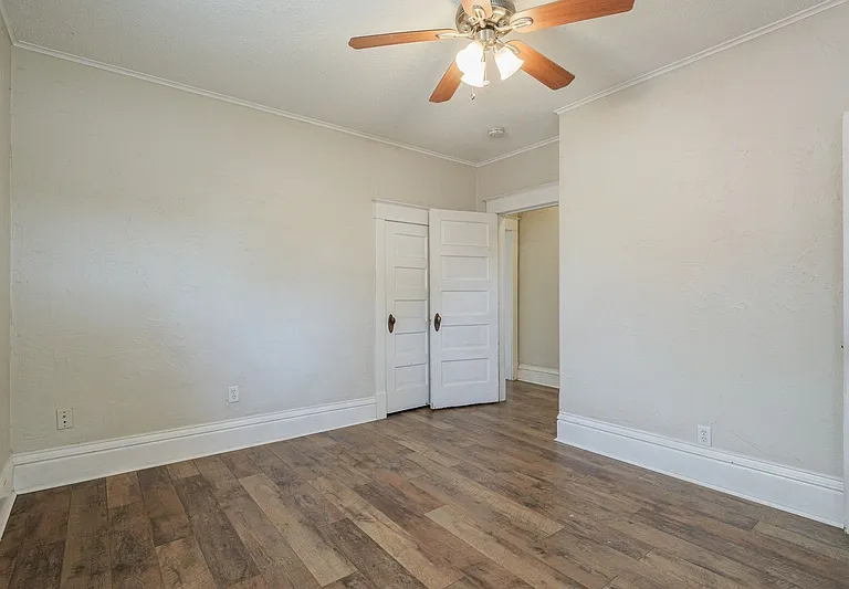 1219 Grand Ave — Photo 17