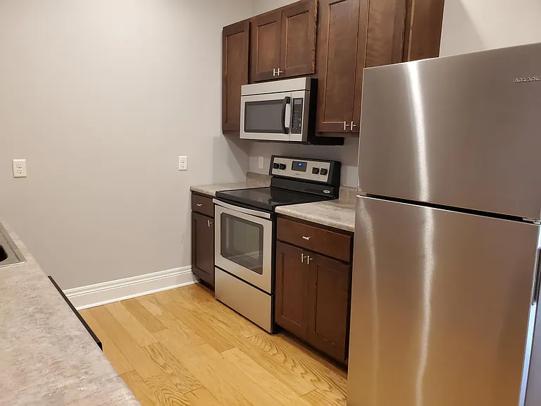 3755 Lindell Blvd #2C — Photo 10