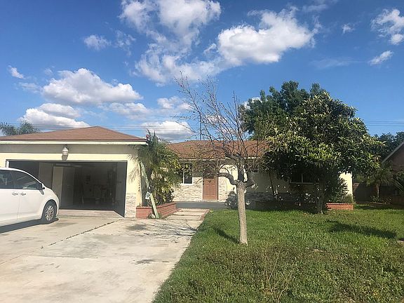2nd image of 11732 Palmwood Dr
