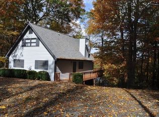 85 Overlook Dr, Burnsville, NC 28714