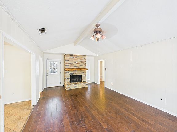 2nd image of 3015 Westwood Main Dr