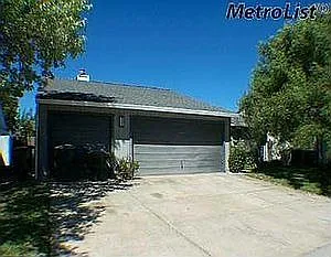 8693 Tiogawoods Dr photo 1