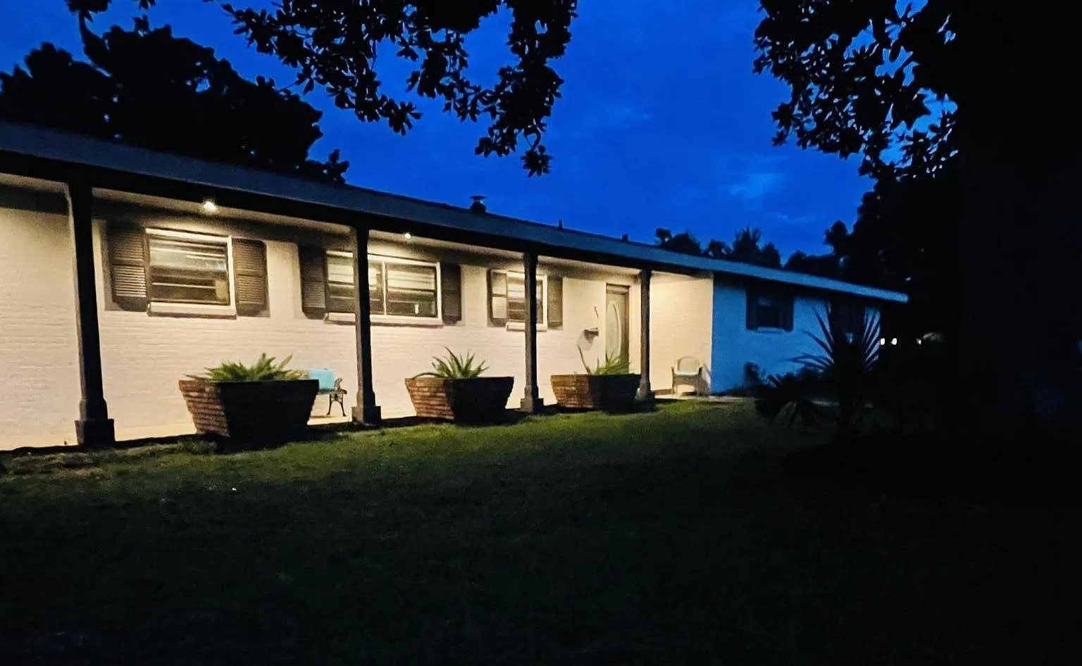 211 Palmetto Road — Photo 1