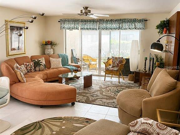 4th image of 3720 El Poinier Ct Unit 515