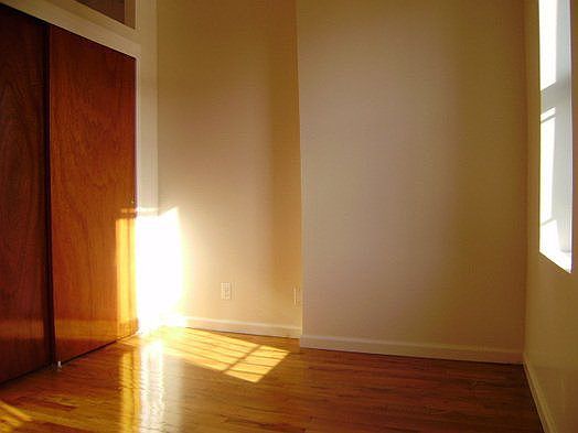 5th image of 462 E 115th St APT 5D