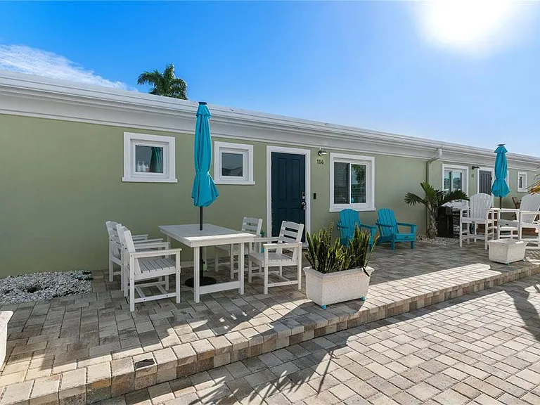 3740 Gulf Of Mexico Dr #114 — Photo 2